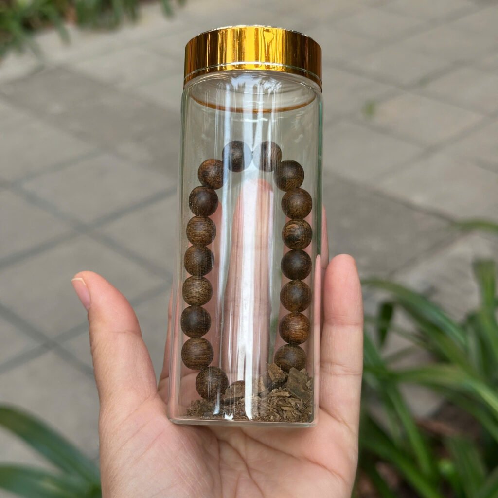 TTA31055 – Vòng trầm hương rừng cận chìm Malinau 10 ly