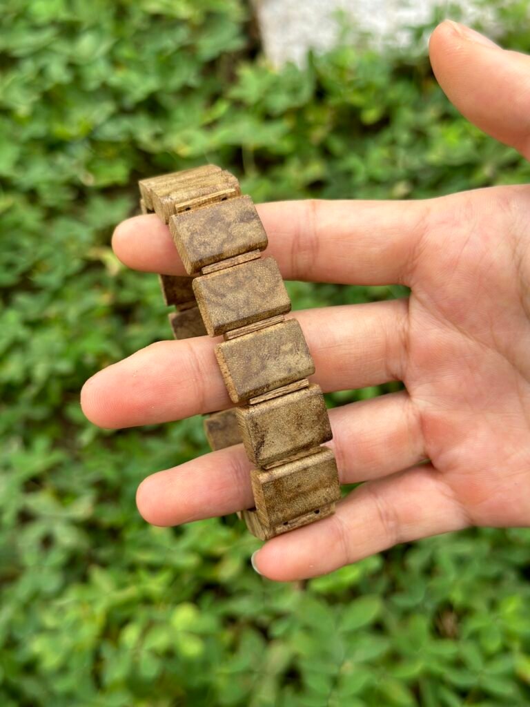 Vòng tay trầm hương, lắc tay trầm hương