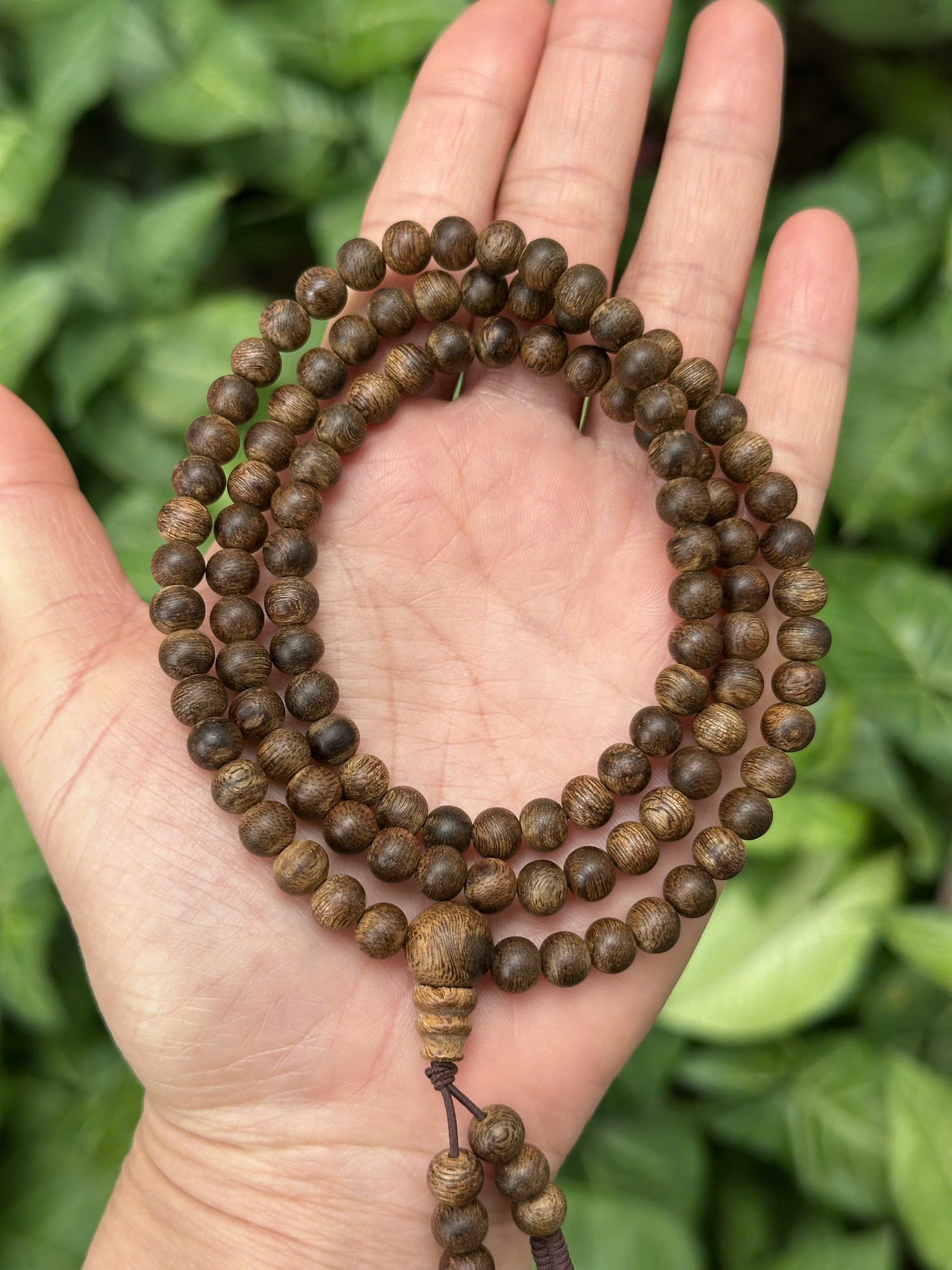 vong_tram_huong_108_hat_can_chim_Philipines_nang_12,65g_8 TTA36024 – Chuỗi trầm hương 108 hạt 6 ly cận chìm Phillipines nặng 12,65g