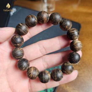 TTA36023 – Vòng trầm hương tròn chìm Philip 23.12g