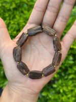 Vòng trầm hương rừng tự nhiên chìm nước xuất xứ từ nước Brunei hình dáng đốt khúc đẹp mắt